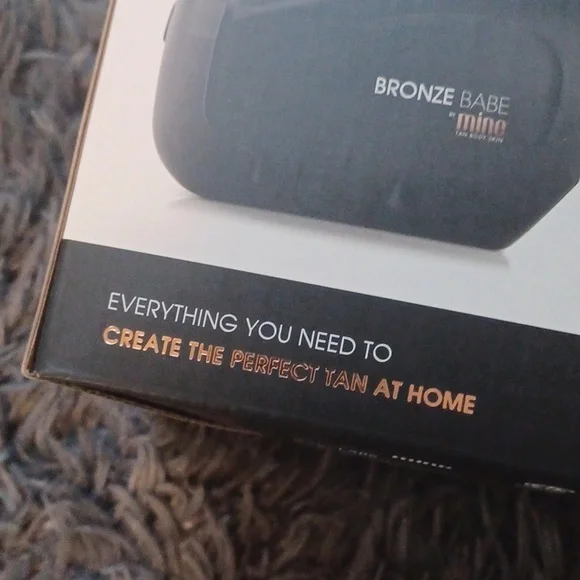 New Mine Bronze Babe home spray tan kit
